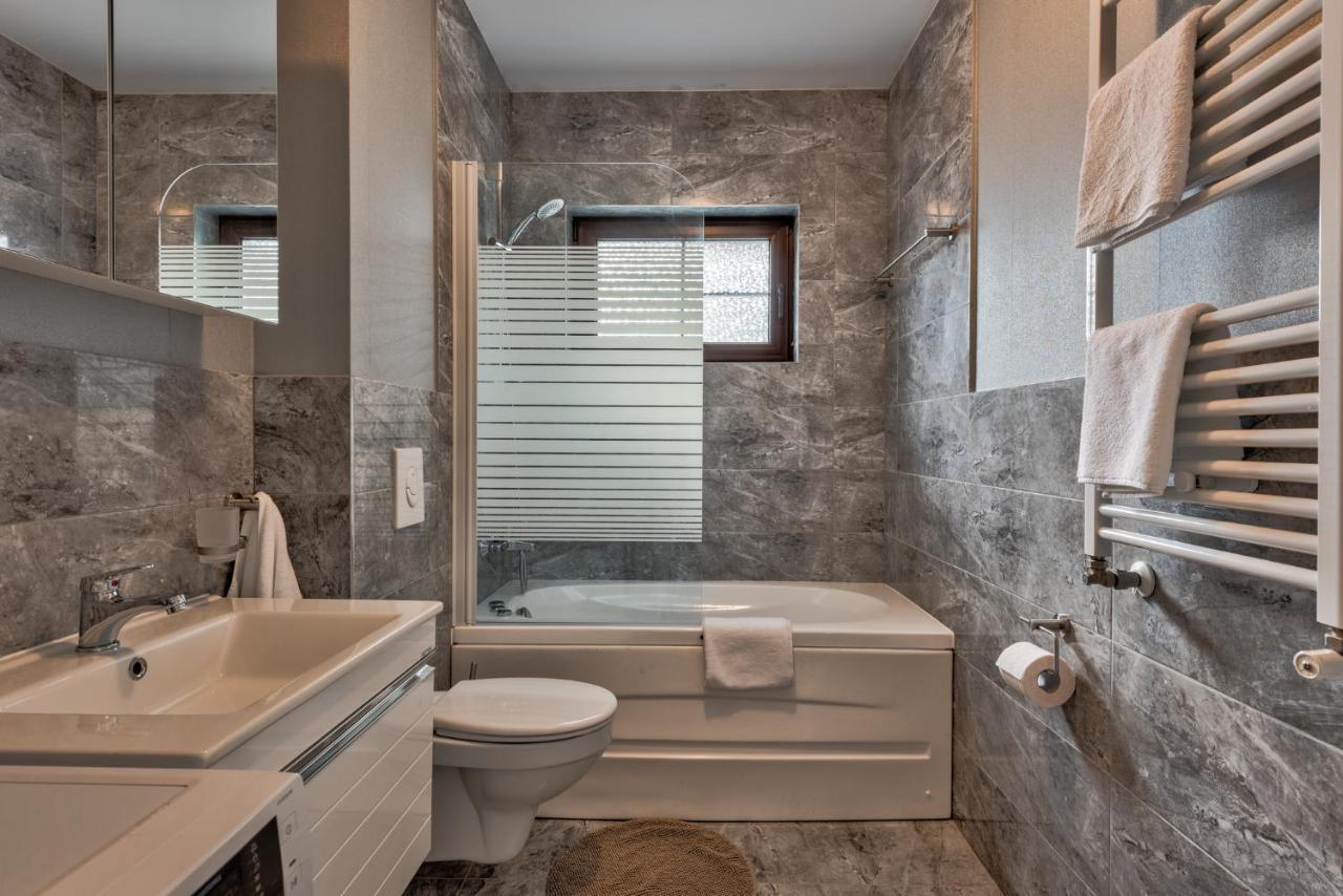 Bucharest Airport Suites&villas Otopeni